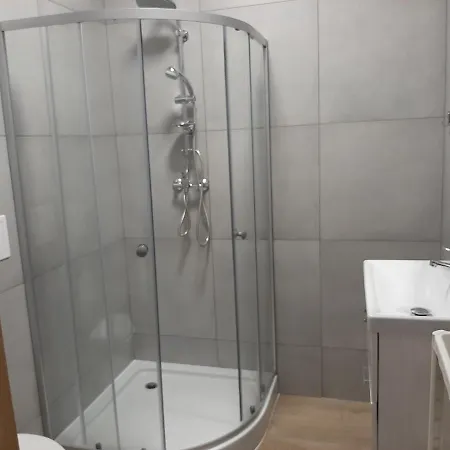 Basia Z Lazienkami ホームステイ *