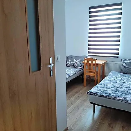 Basia Z Lazienkami Homestay *